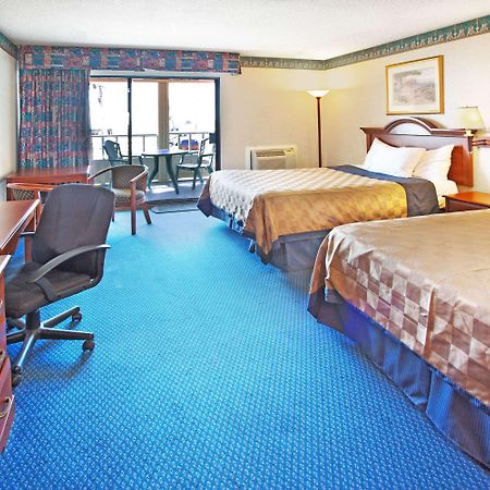 Travelodge By Wyndham Ocean Front Sunset Beach Exterior photo