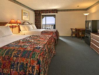 Travelodge By Wyndham Ocean Front Sunset Beach Room photo